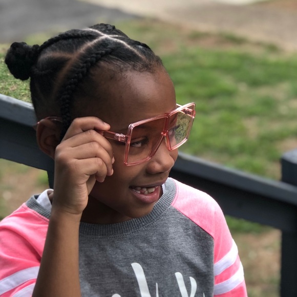 Oversize Flat Top Kid Shades - Picture 3 of 3